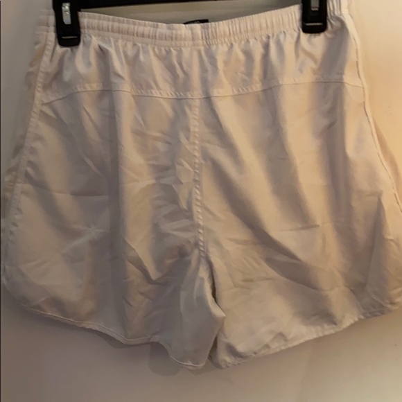 Women’s White Nike Shorts Size Medium - Picture 2 of 3